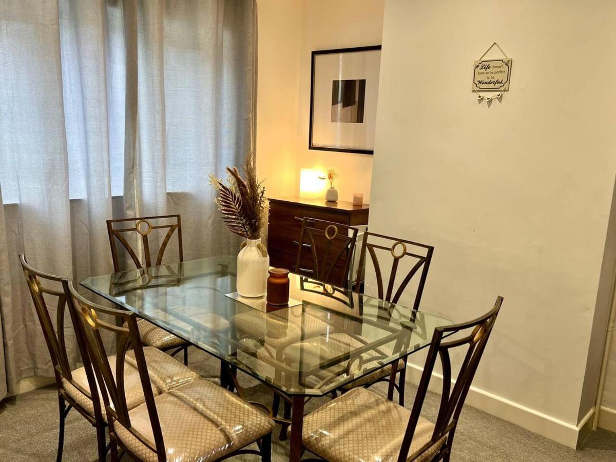 4 Bedroom Terrace House Веллингборо Экстерьер фото