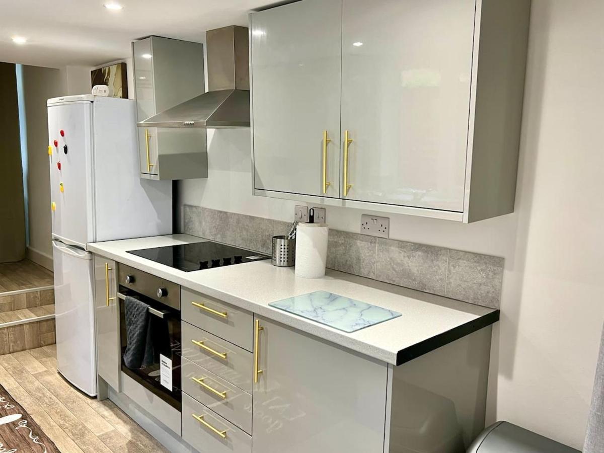 4 Bedroom Terrace House Веллингборо Экстерьер фото